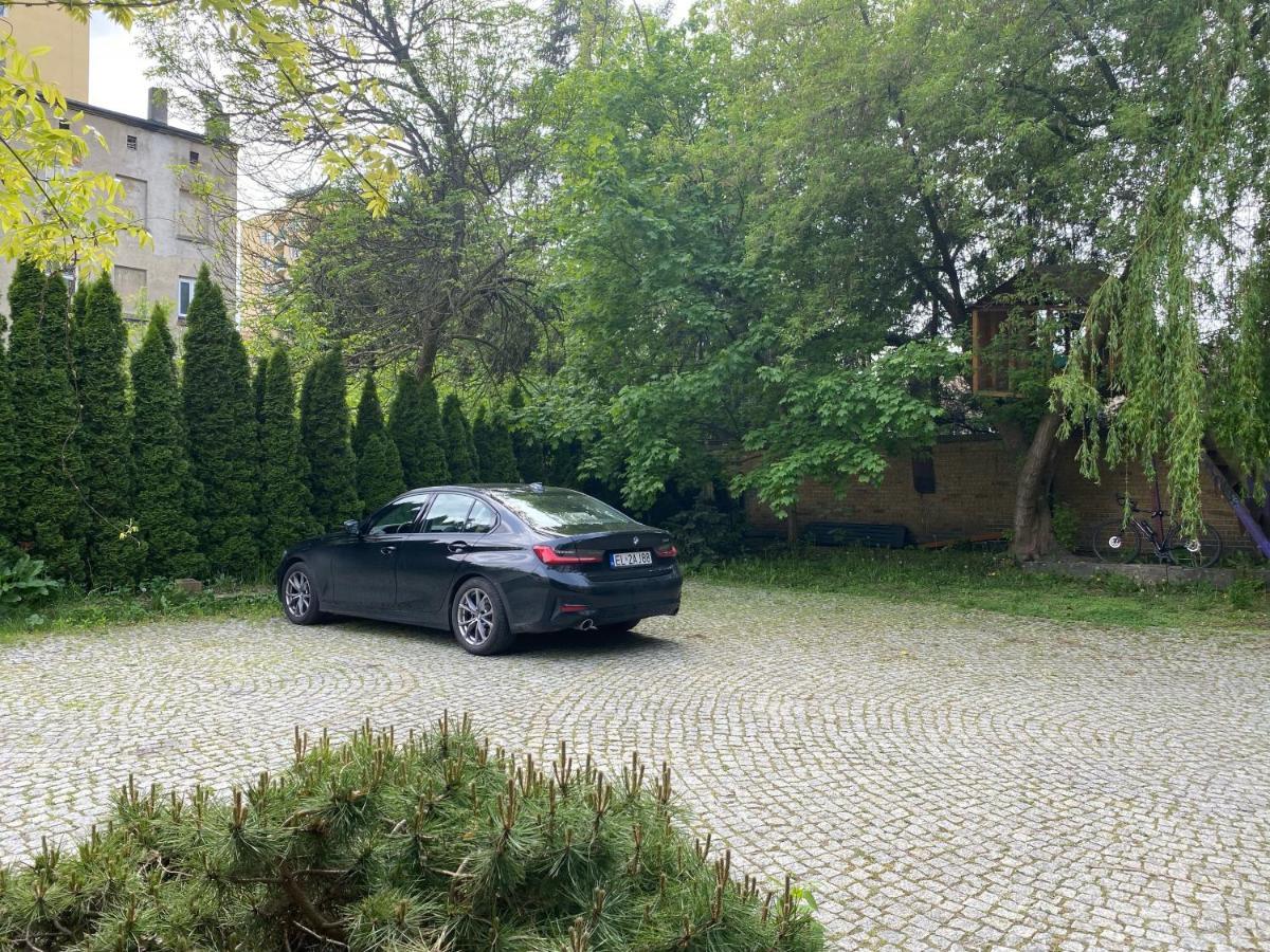 Piekarnia Apartamenty Manufaktura, Parking, Dostep Na Kod, Klima, 1-3 Pokoje, Prywatna Kamienica Lodz  Exterior photo